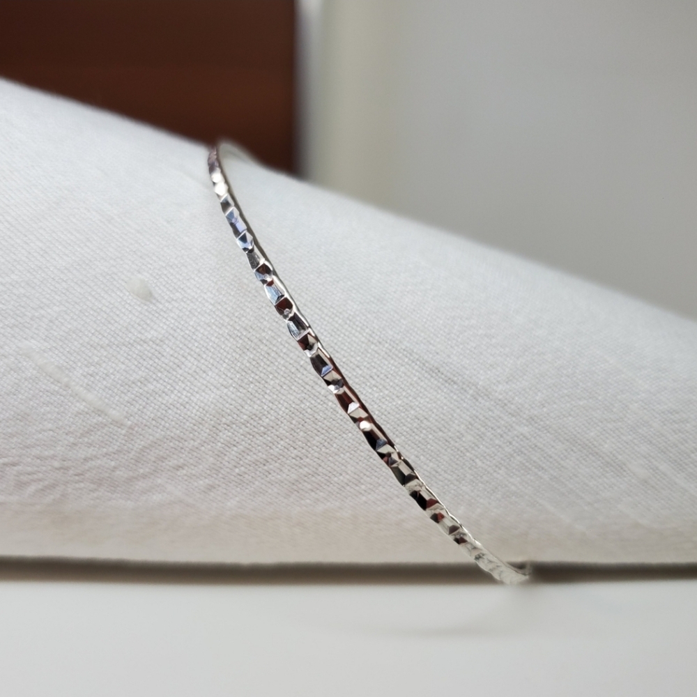 Bracelet 8.25" Vintage Bangle 925 Sterling Silver Diamond Cut Sparkle Stackable